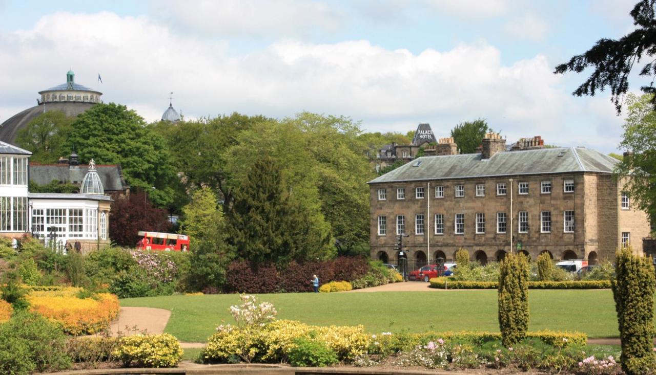 No 6 The Square Tearooms & Accommodation Buxton  Extérieur photo